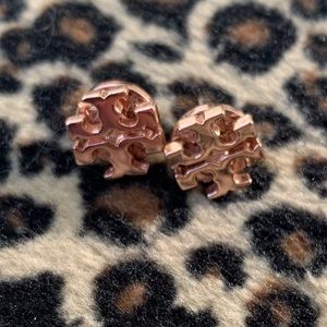 Tory Burch Logo stud earring